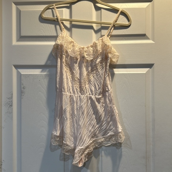 Eberjey Fanny Light Pink Metallic Gold Lace Inset Romper Teddy Pajamas S - Picture 2 of 8